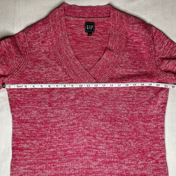 GAP Red Marled V-Neck Sweater – Size Medium - Picture 5 of 7